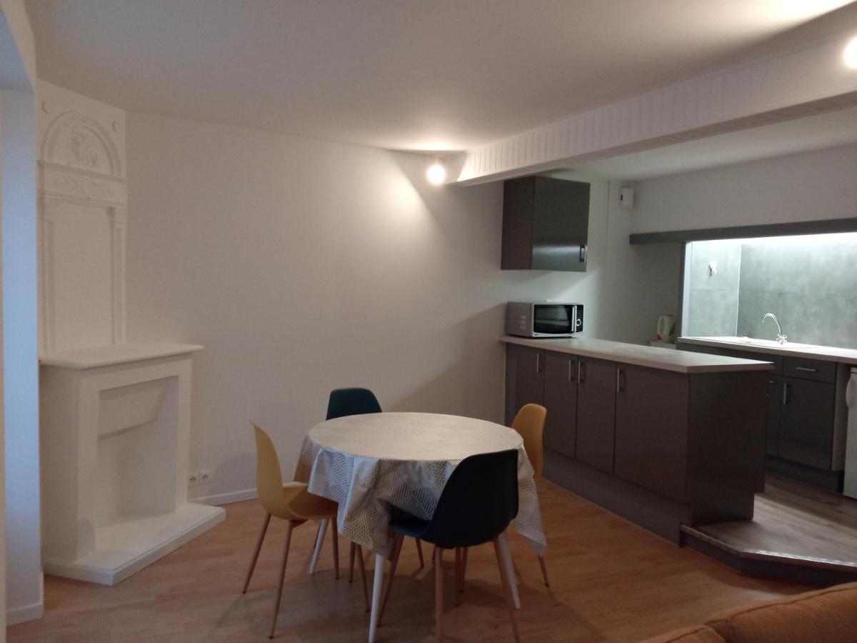 Appartement T3 En Duplex La Crèche Kültér fotó